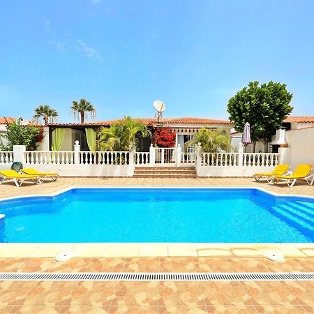 Villa Sofia In Каляо Салвахе Екстериор снимка